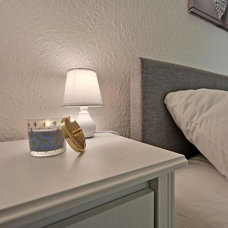 Appartement Au Calme En Plein Centre-Ville Nîmes Kültér fotó