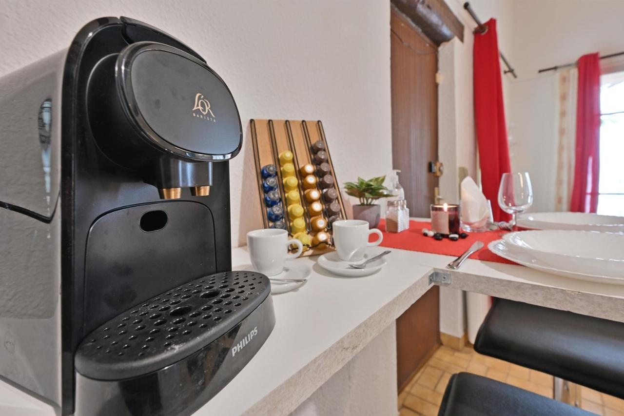 Appartement Au Calme En Plein Centre-Ville Nîmes Kültér fotó