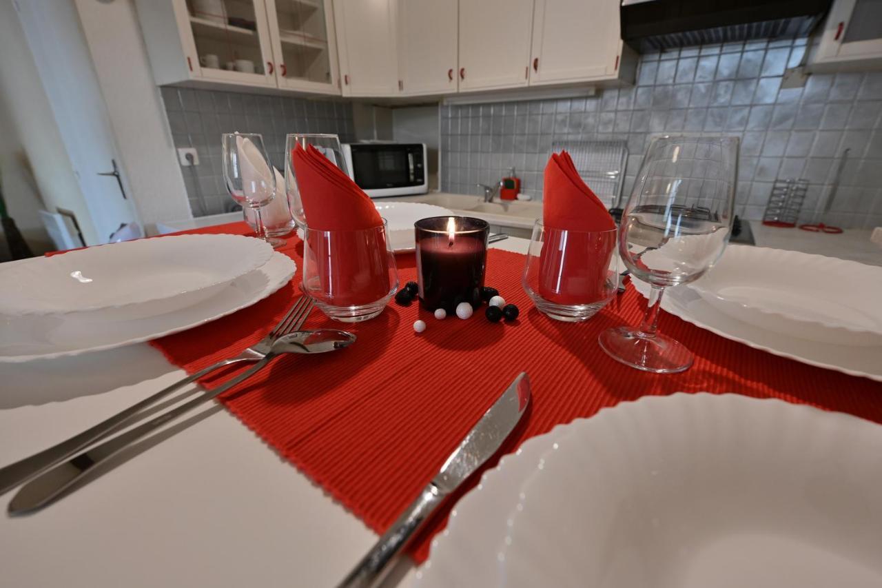 Appartement Au Calme En Plein Centre-Ville Nîmes Kültér fotó